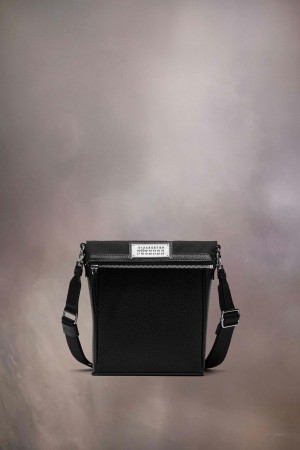 Maison Margiela 5ac Camera Bag Vertical Black | USA_MM32778