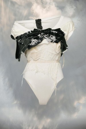 Maison Margiela Bow Bodysuit White Black | USA_MM26966