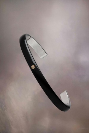 Maison Margiela Enamel Cuff Silver Black | USA_MM75578