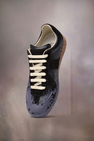 Maison Margiela Paint Replica Sneaker Black | USA_MM86109