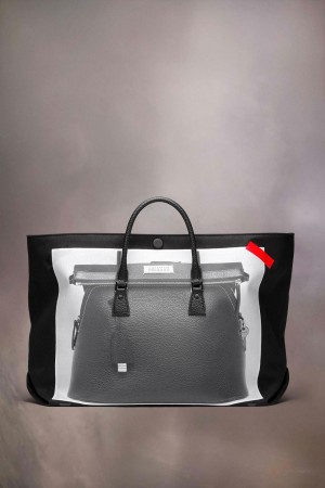 Maison Margiela Trompe L'oeil 5ac Classique Medium Black | USA_MM42866